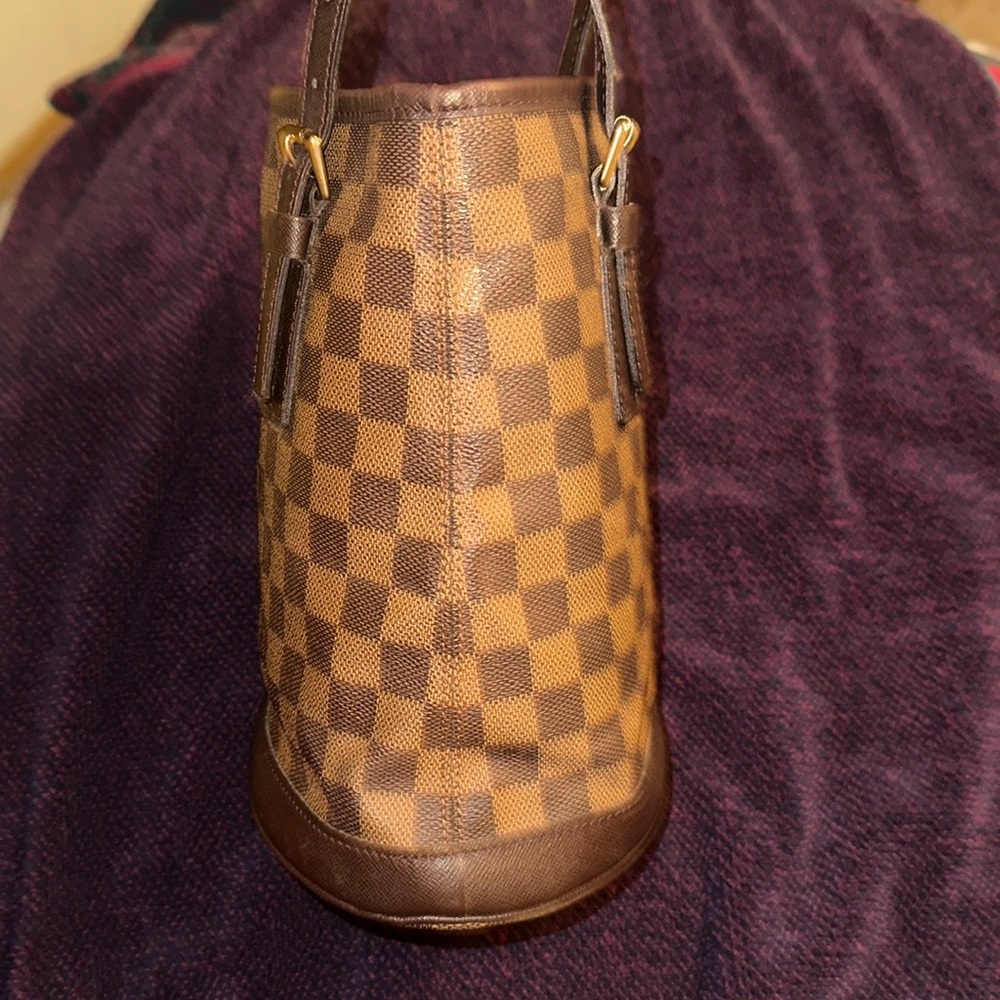 Louis Vuitton Damier Ebene Marais Bucket Bag (EUC) - Picture 7 of 15